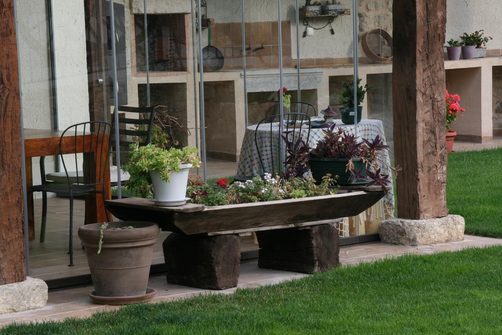La Posada De Las Casitas Ampudia Exterior foto